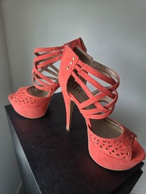 Shi by JOURNEYS Coral Strappy Platform Heels